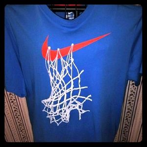 Nike tee